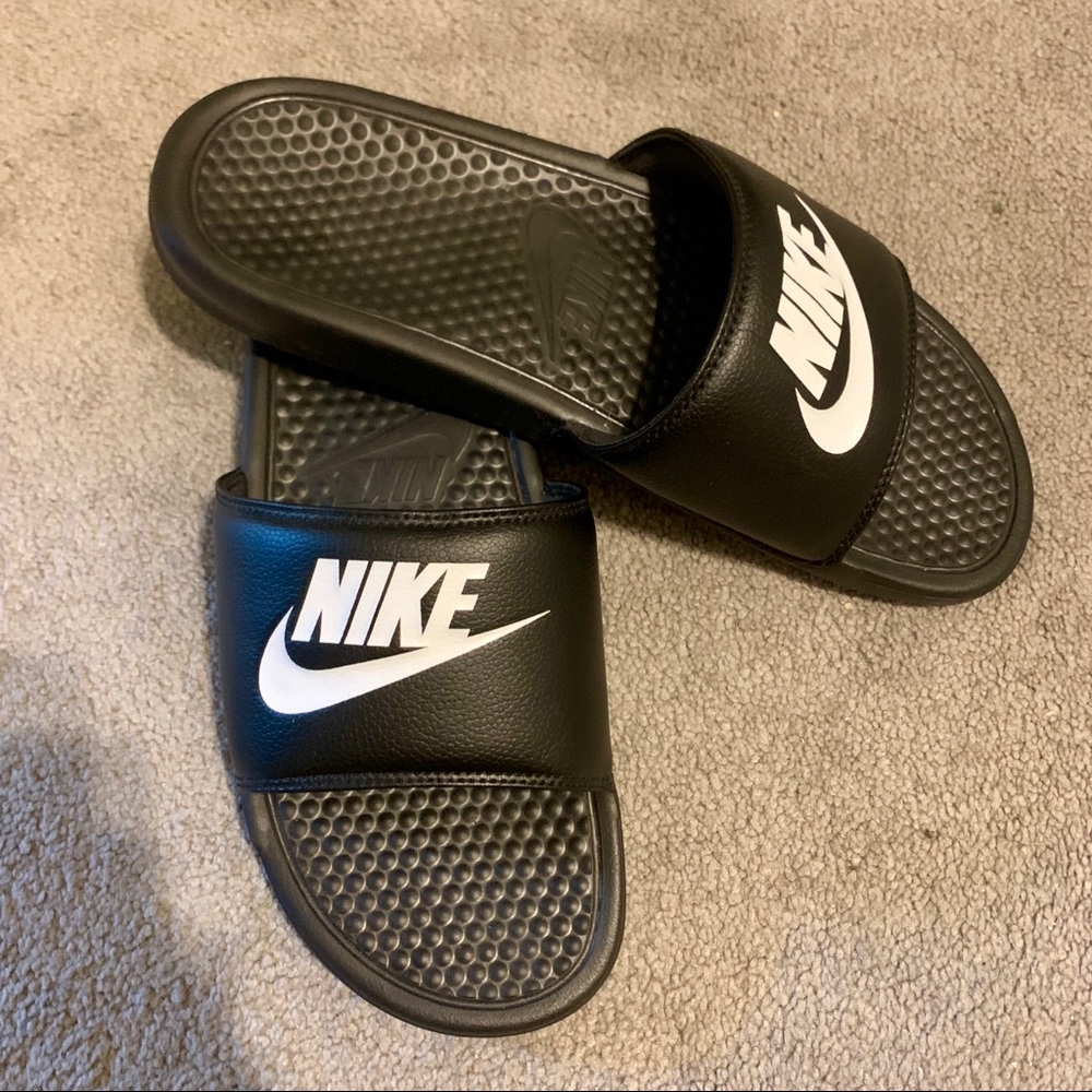 Nike slides